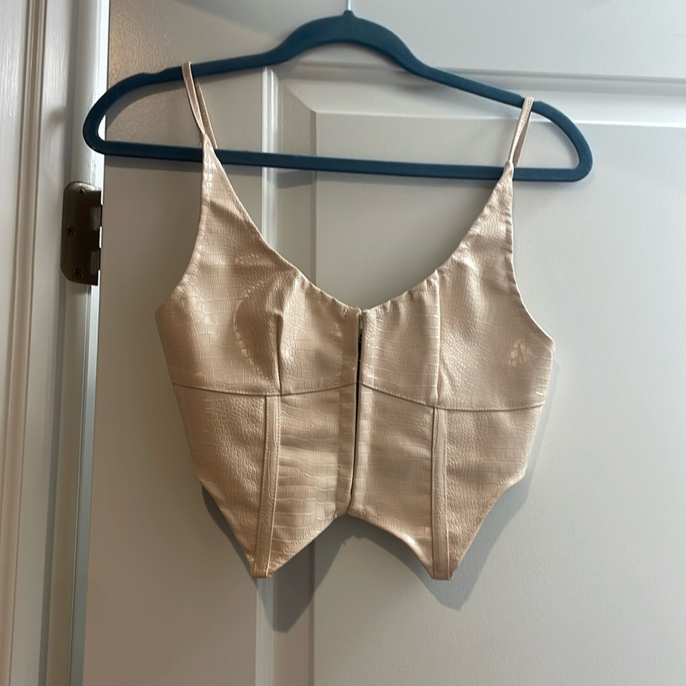 White fox top
